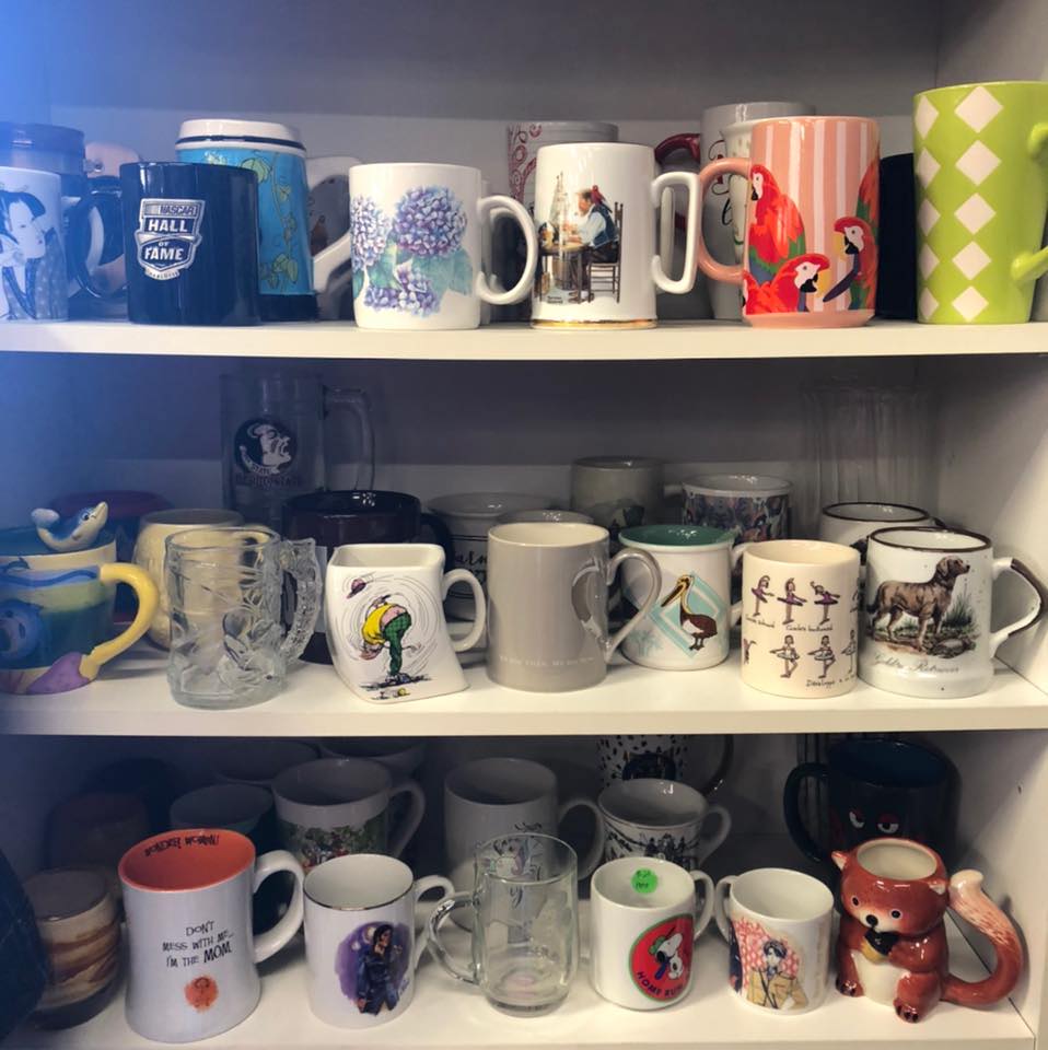 Shelves full of coffee cups and mugs 