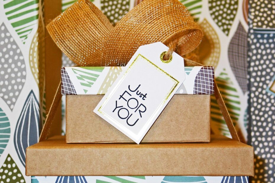 wrapped present emphasizing zero waste gift ideas